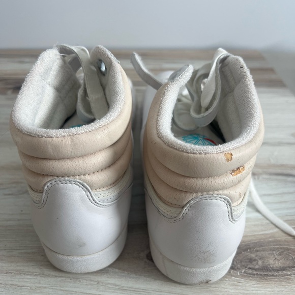 Vintage 1980s Reebok Freestyle Leather High Tops with Teal Inlay - Picture 2 of 9